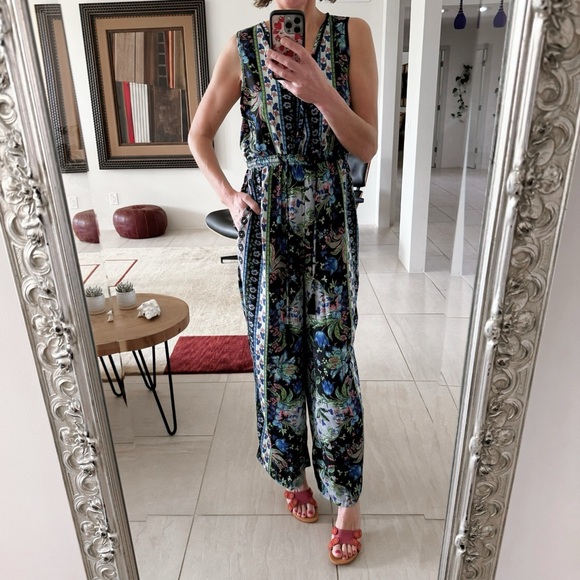 Raga Anthropologie Jumpsuit Multicolor Paisley Floral Sleeveless V-neck Size L - Picture 2 of 10